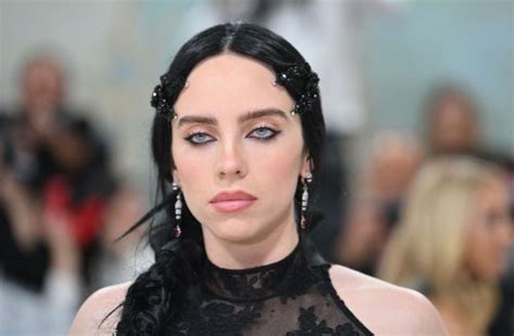 billie eilish cleavage|Billie Eilishs Stringy Bikini Selfie Just Revealed Her Chest Tattoo ...